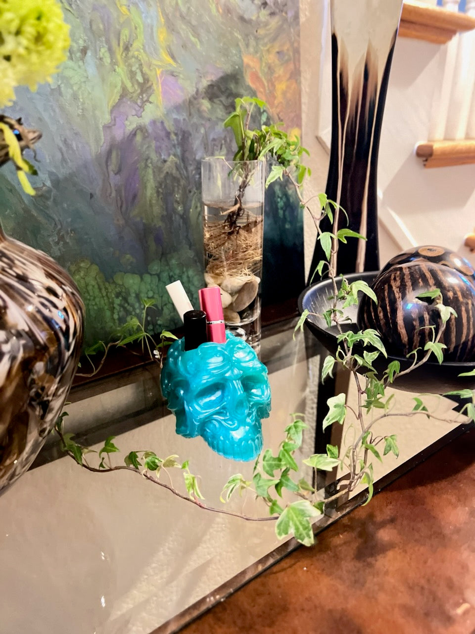 Resin Deco Skull holder with glow